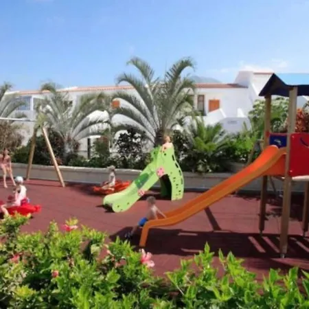 In Malibu Park Near With Aqua Park Apartment